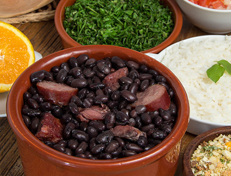 Feijoada Produzida Trat